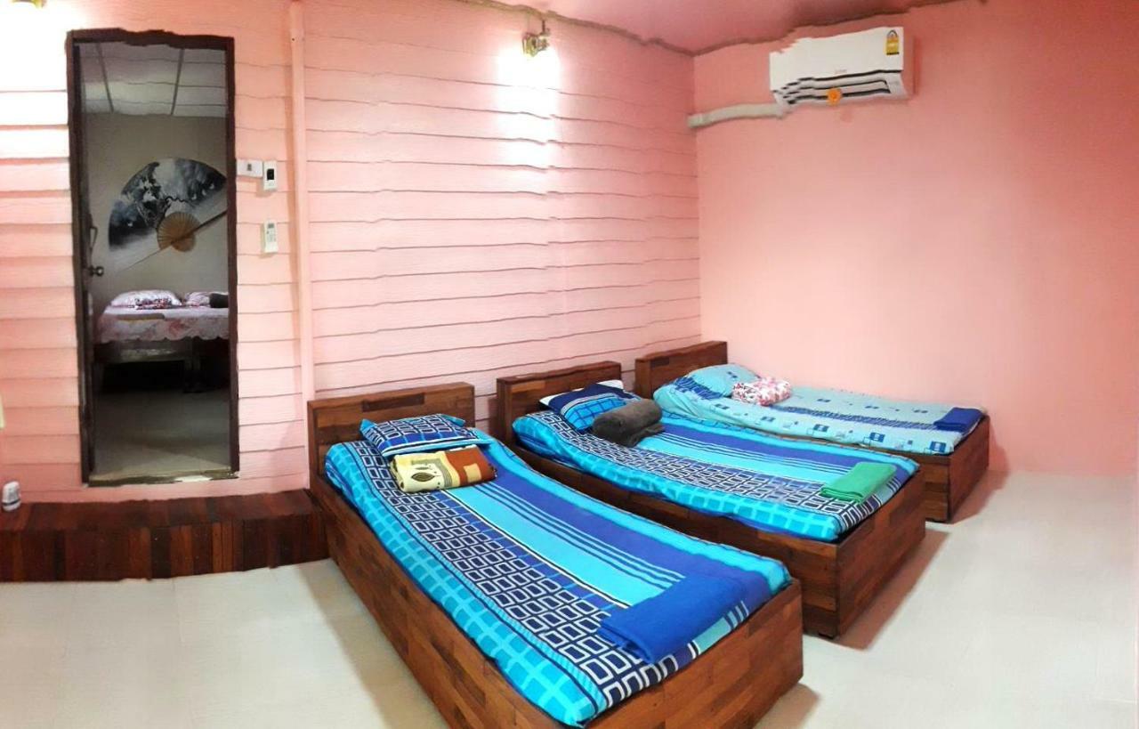 Nr Homestay Amphawa Bagian luar foto