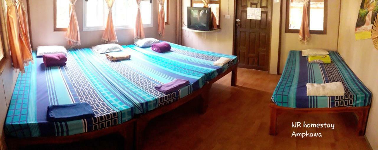 Nr Homestay Amphawa Bagian luar foto