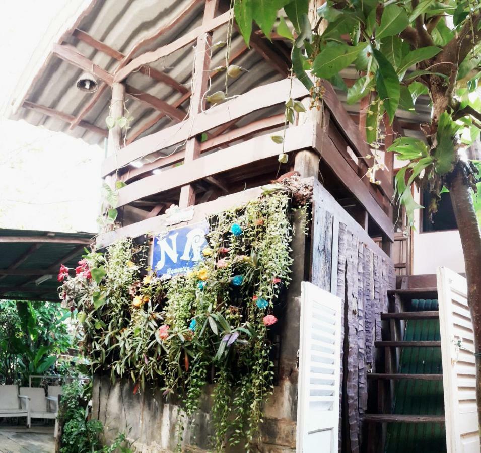 Nr Homestay Amphawa Bagian luar foto