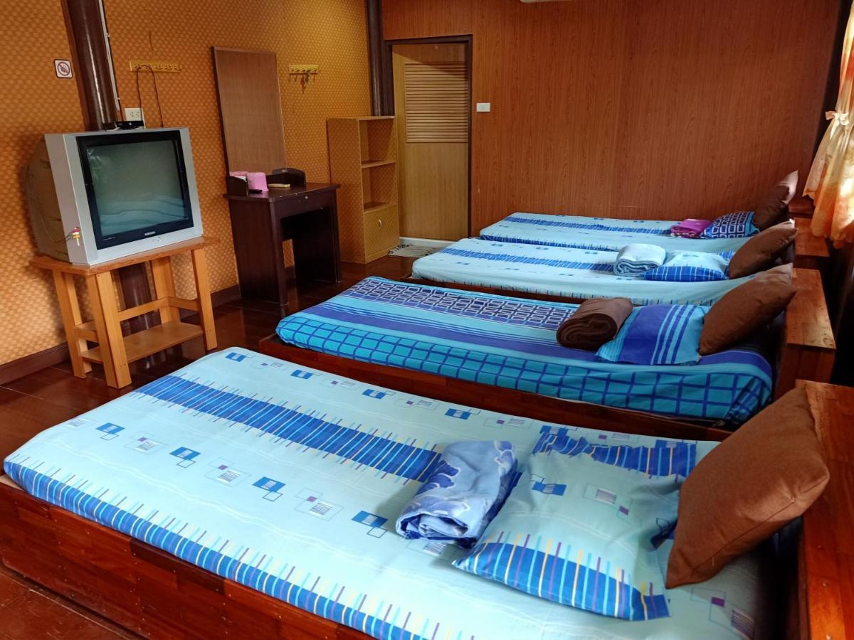 Nr Homestay Amphawa Bagian luar foto